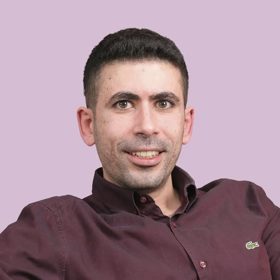 Dr. Gökhan Akkök providing specialized medical and aesthetic treatments in a modern clinic in Istanbul, Turkey.